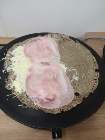 Préparation Roulés galette jambon emmental Préparation Roulés galette jambon emmental